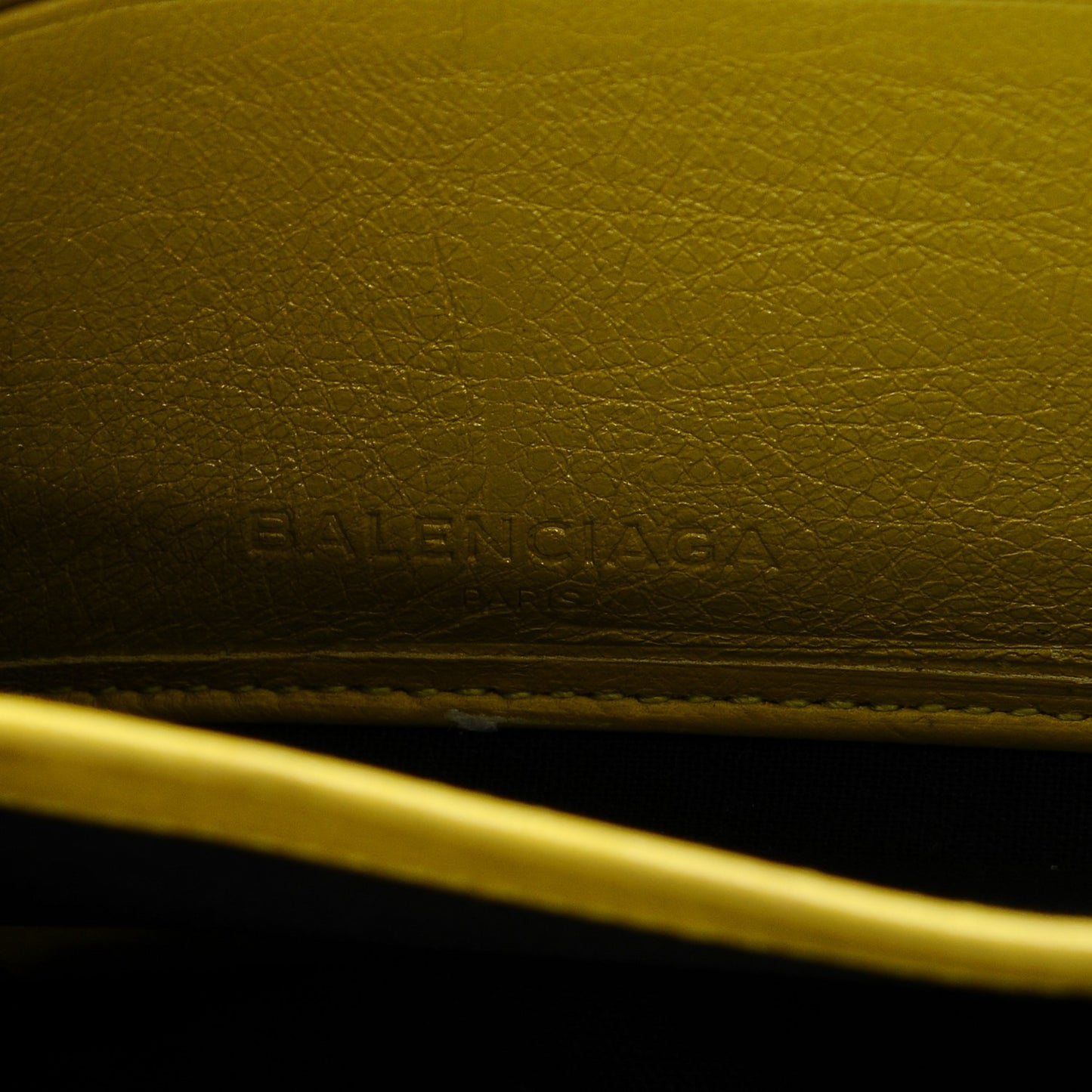 Agneau Classic Hardware Continental Zip Around Wallet Jaune Poussin