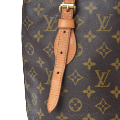 Louis Vuitton Monogram Petit Bucket 23 16 of 24
