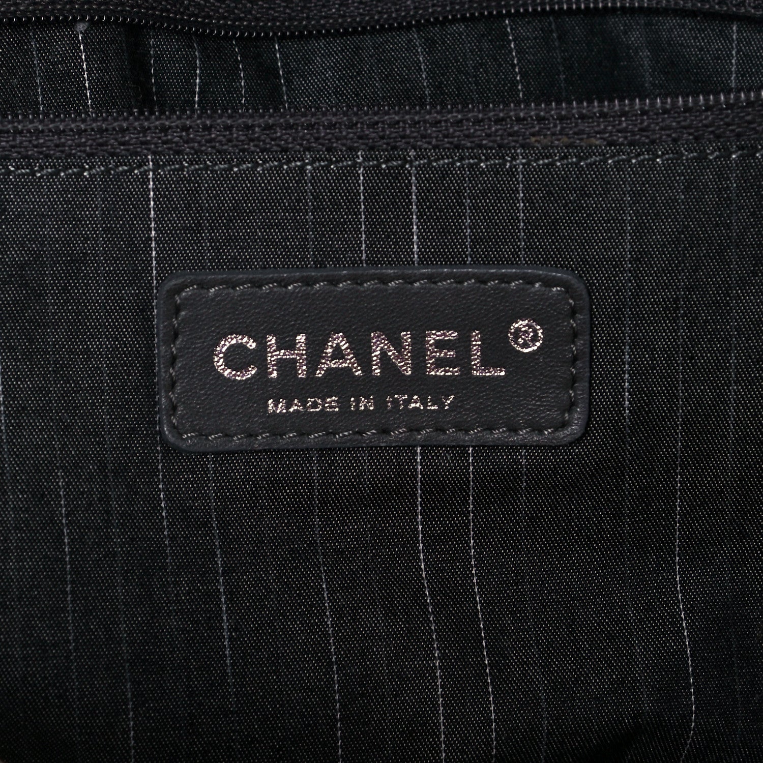 Chanel Lambskin Large In and Out Tote Red 5 of 9