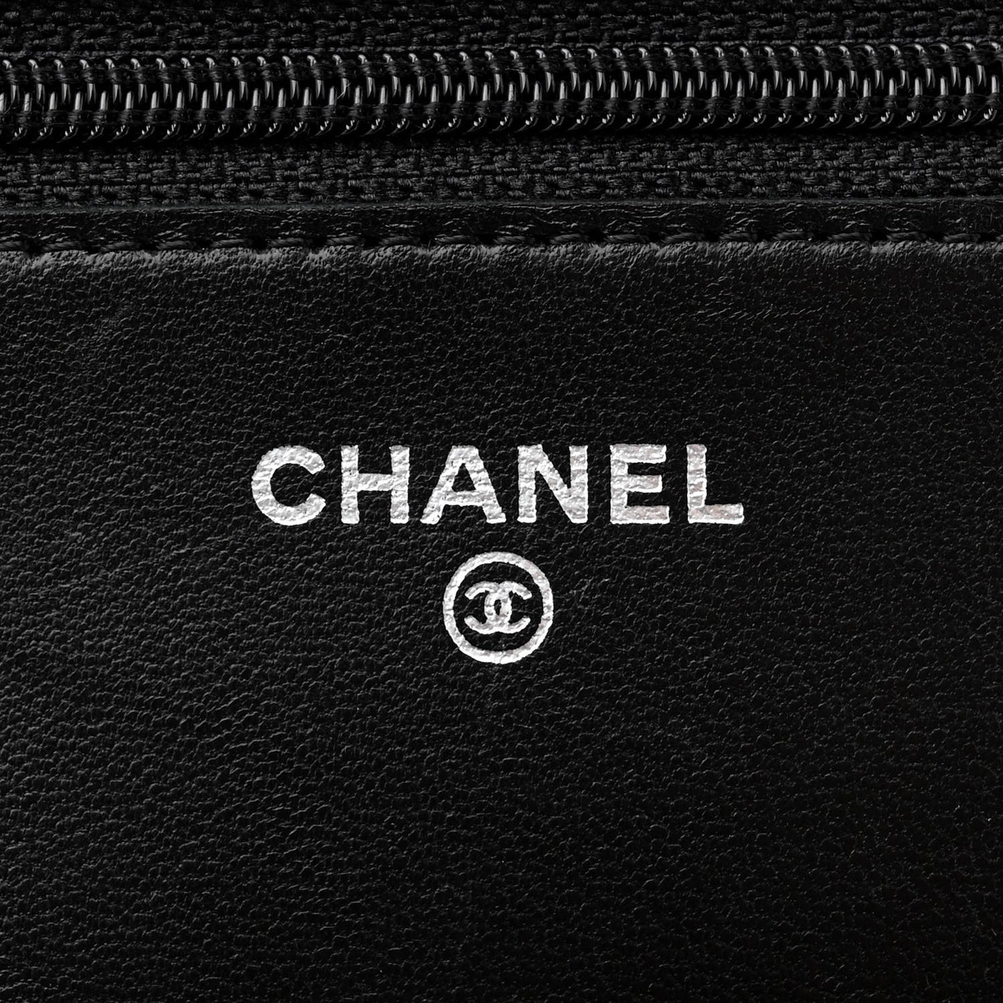 Lambskin Quilted Wallet On Chain WOC Black