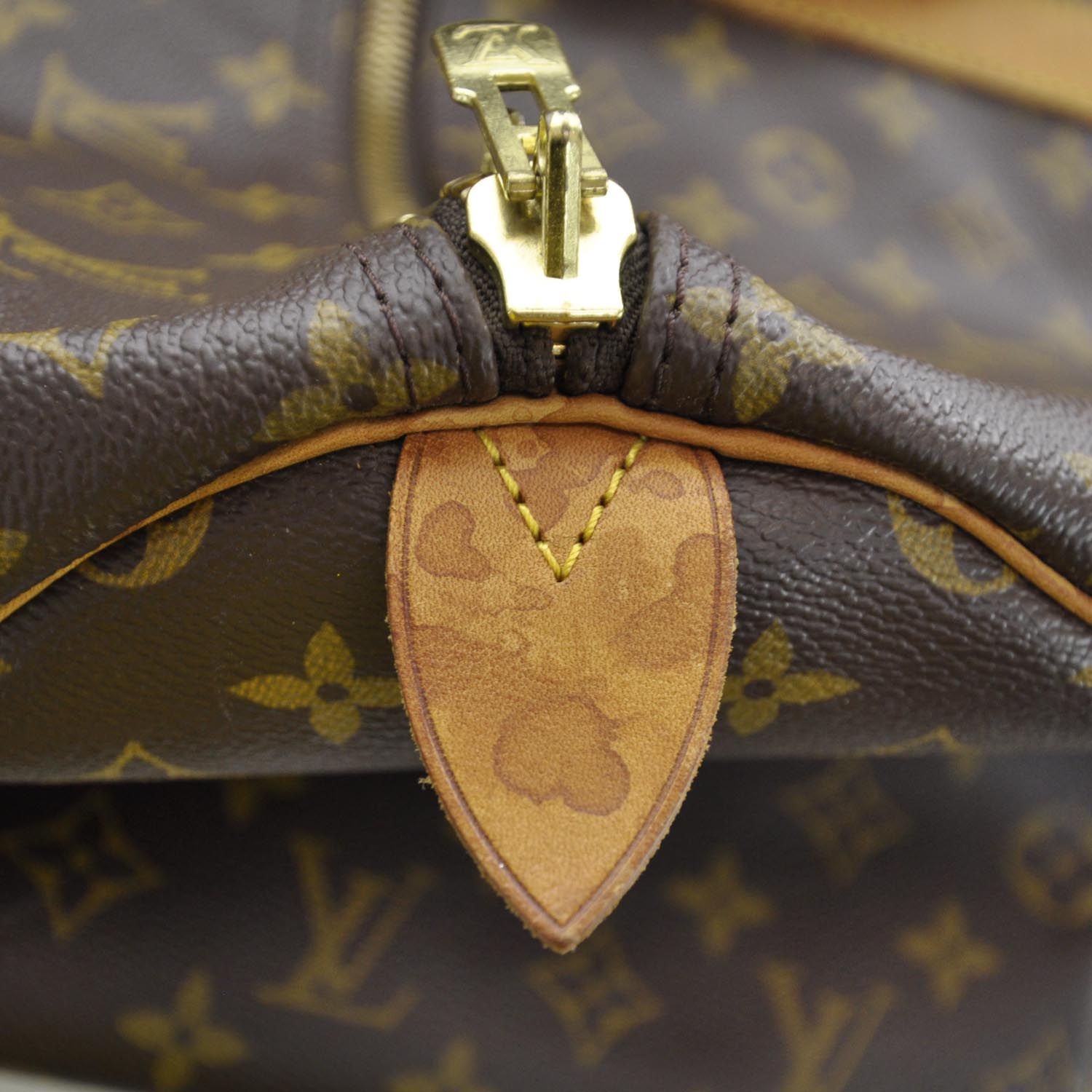 Louis Vuitton Monogram Keepall 60 11 of 13