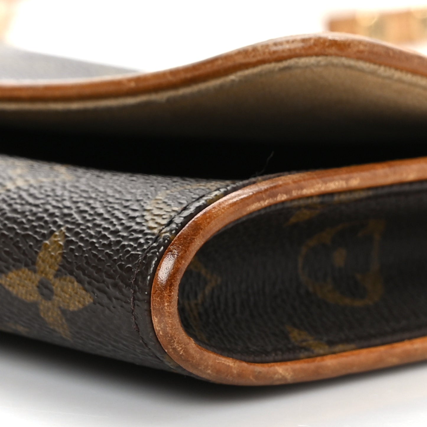 Monogram Pochette Twin GM