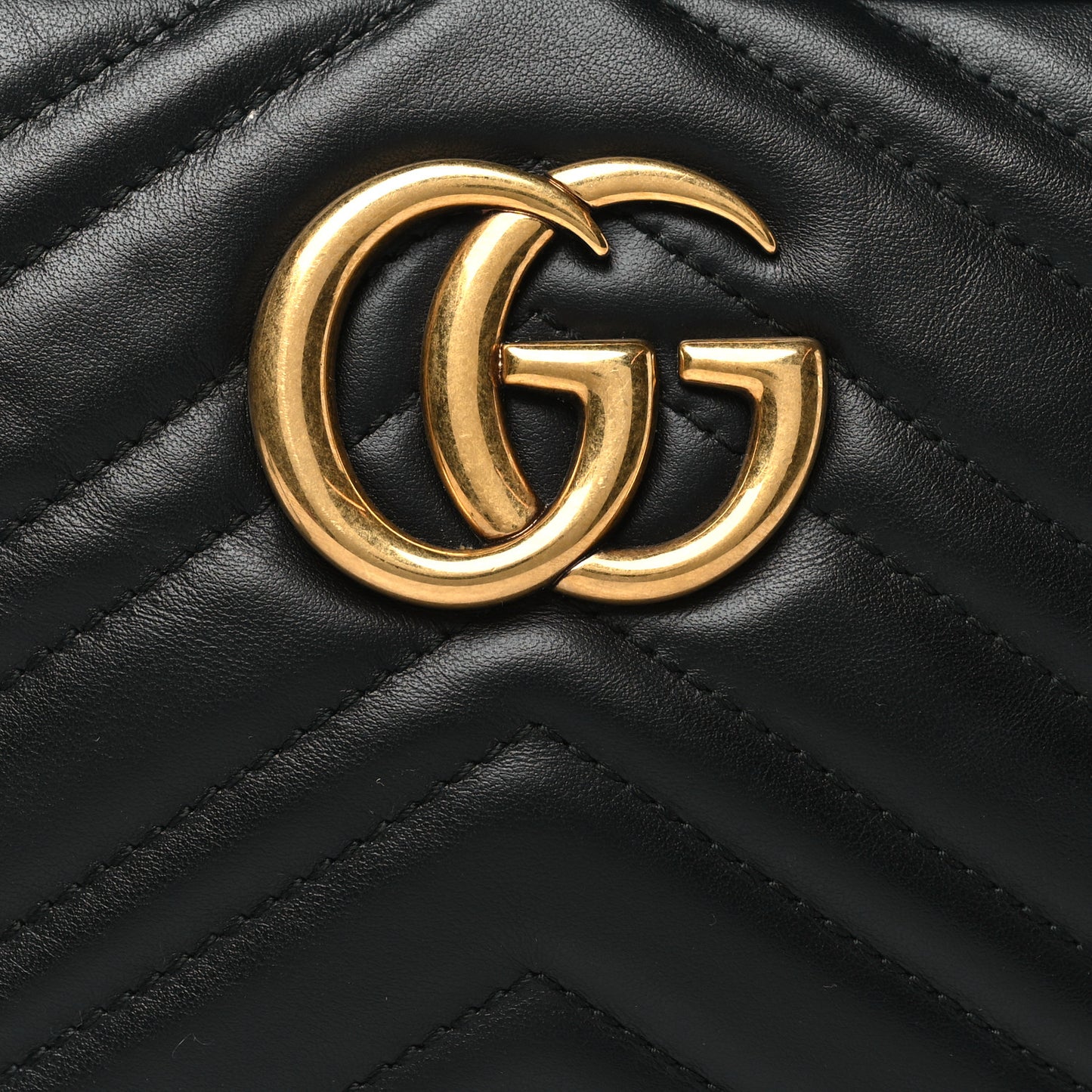 Calfskin Matelasse Small GG Marmont Chain Shoulder Bag Black