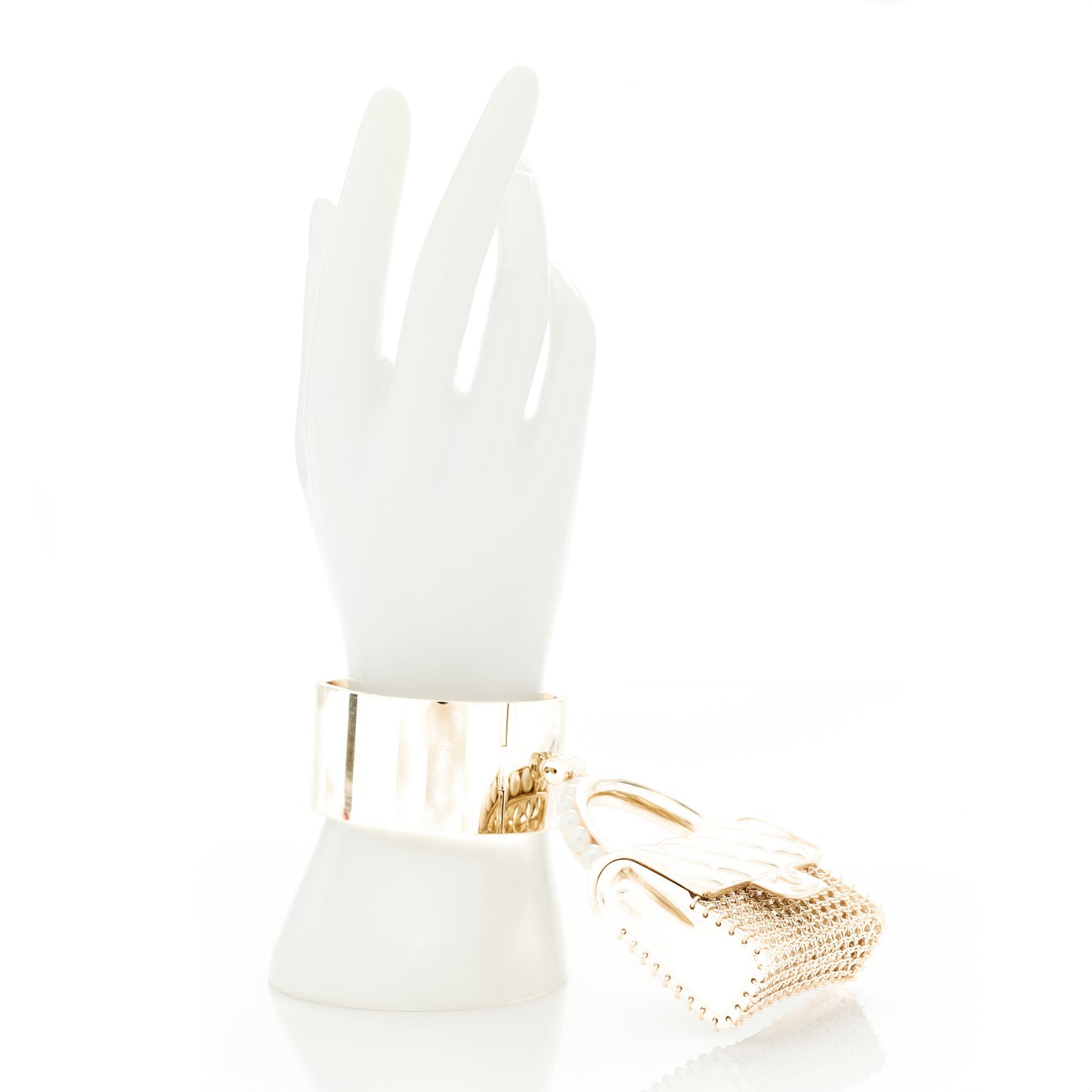 Metal Micro Pearl Bag Cuff Gold
