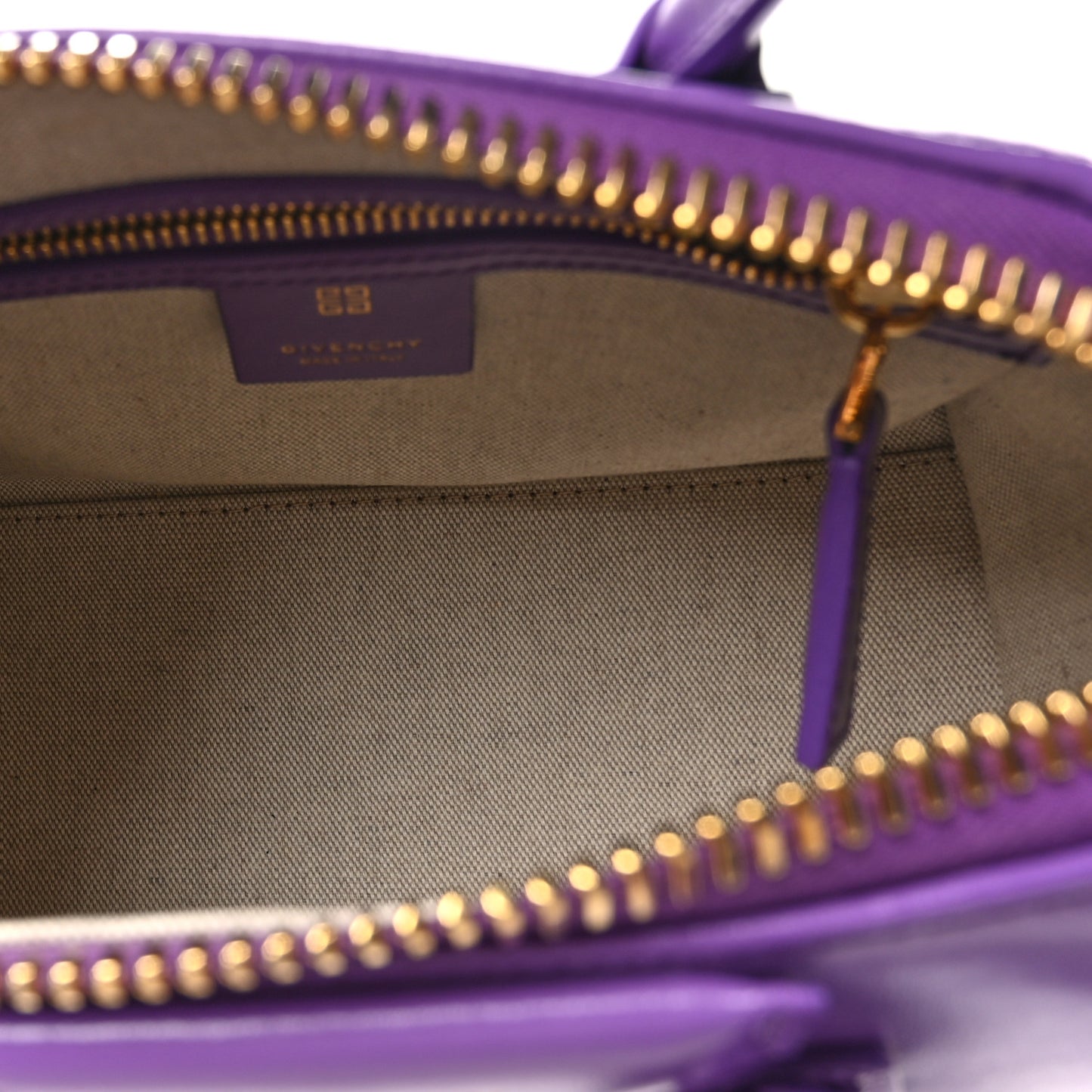 Shiny Lord Calfskin Mini Antigona Ultraviolet