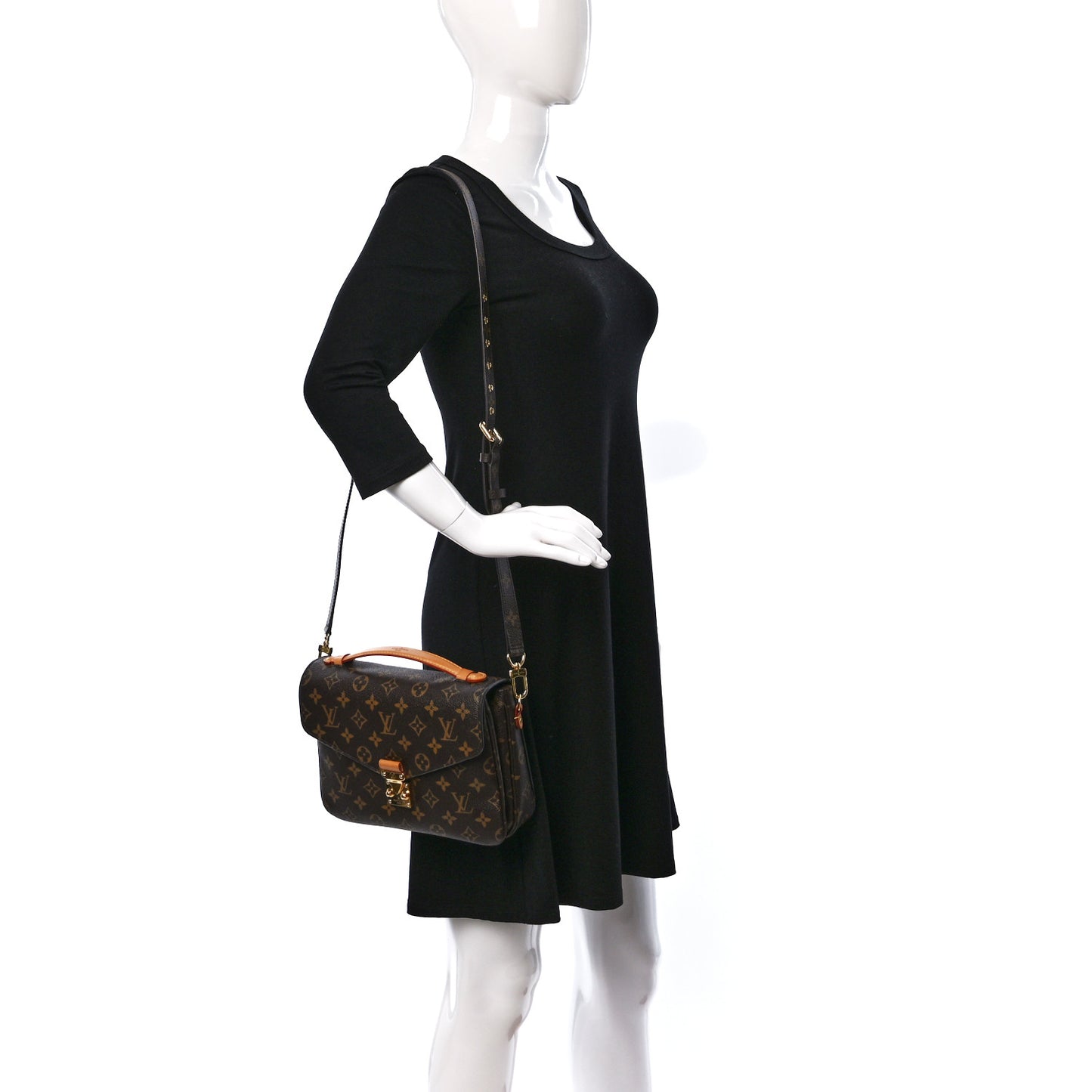 Monogram Pochette Metis
