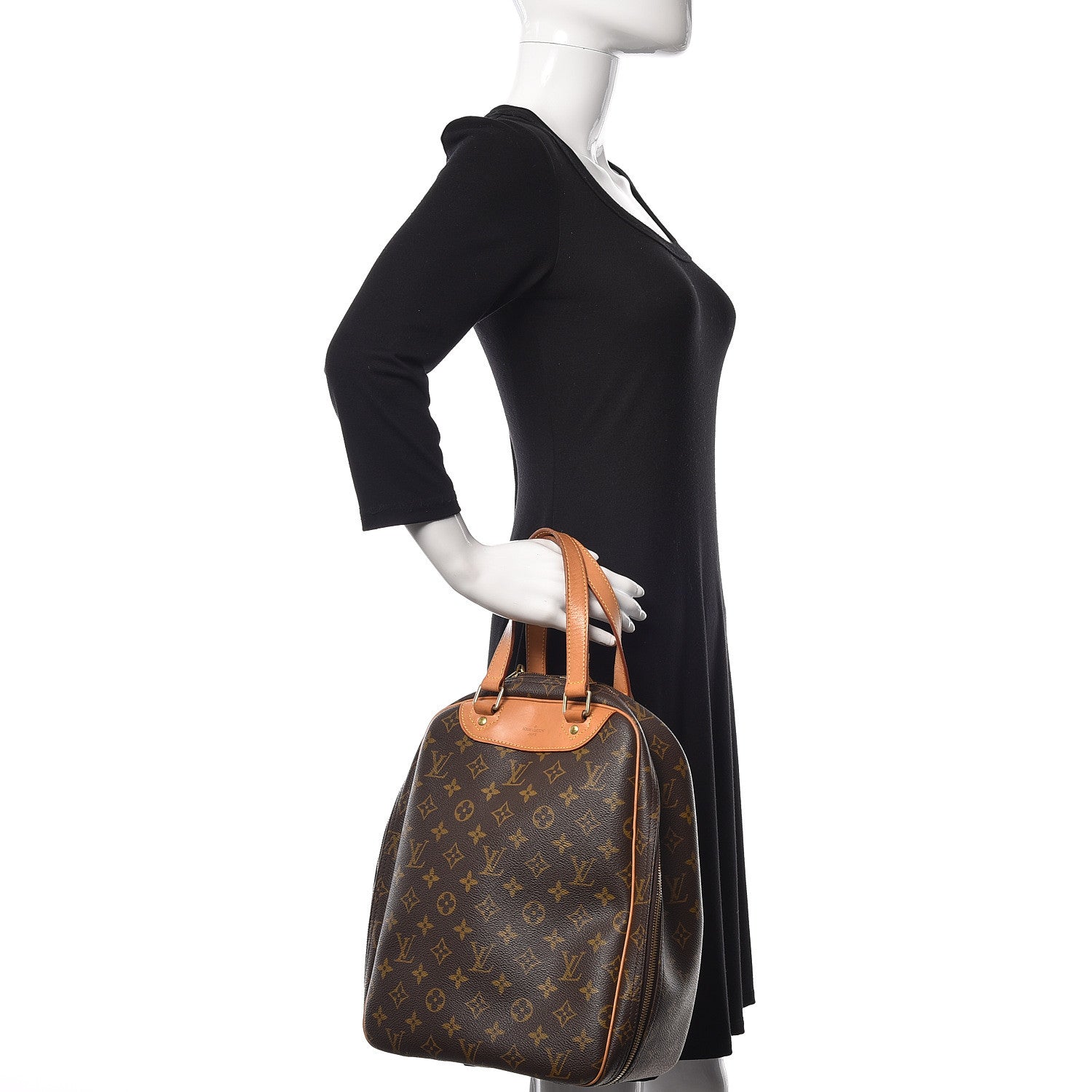 Louis Vuitton Monogram Excursion Shoe Bag 2 of 17