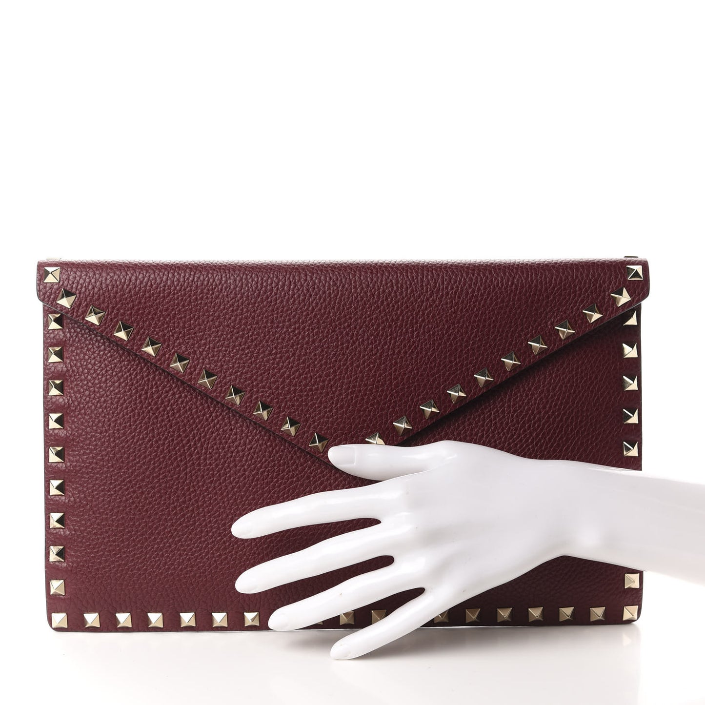 Pebbled Calfskin Large Rockstud Envelope Clutch Rubin