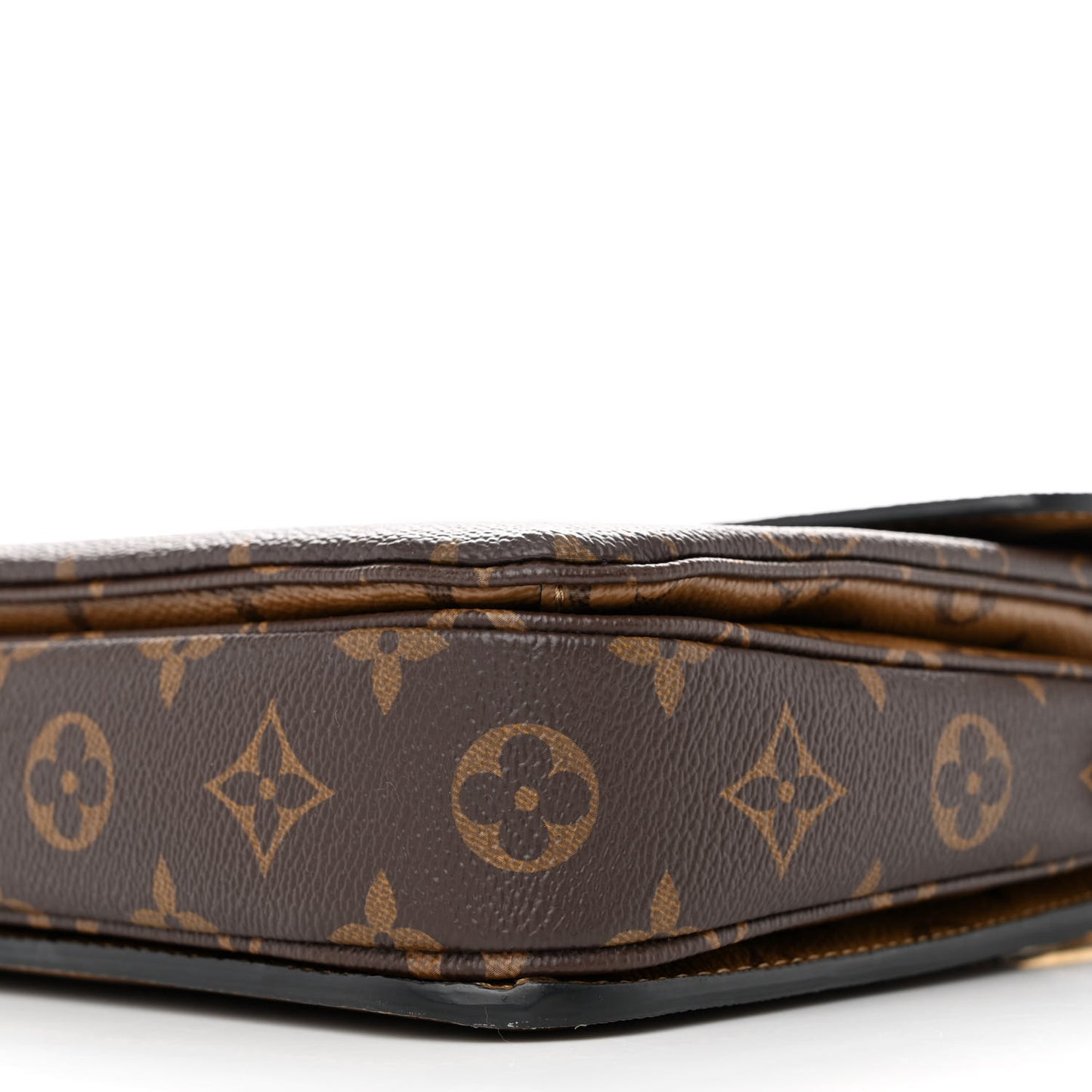 Reverse Monogram Pochette Metis