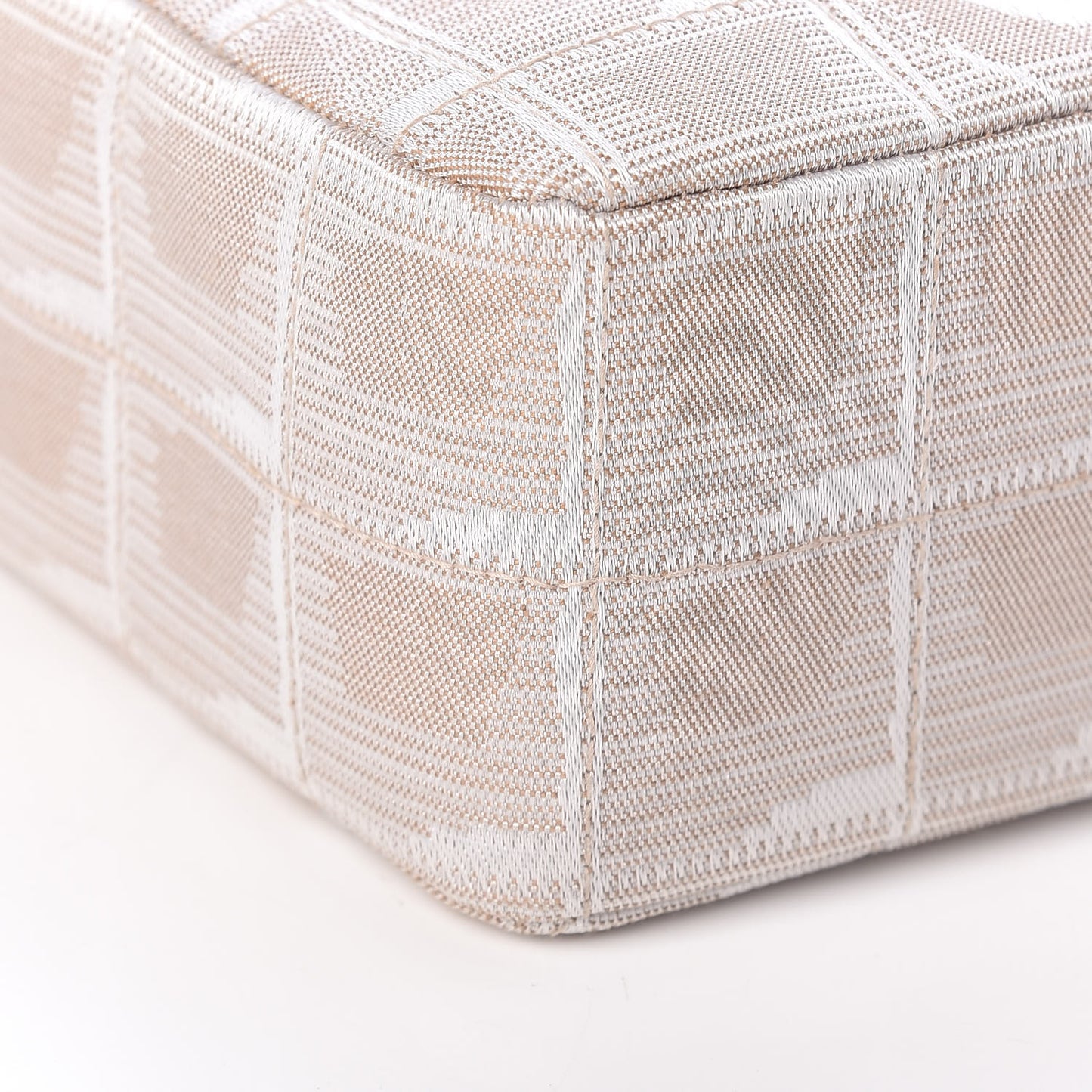 Nylon Medium Travel Flap Light Beige