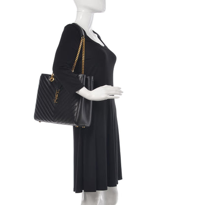 Saint Laurent Grain De Poudre Matelasse Chevron Monogram Shopping Bag Black 2 of 9