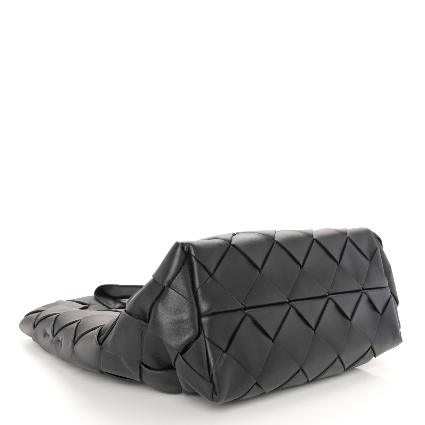 BOTTEGA VENETA Nappa Maxi Cabat 30 Black