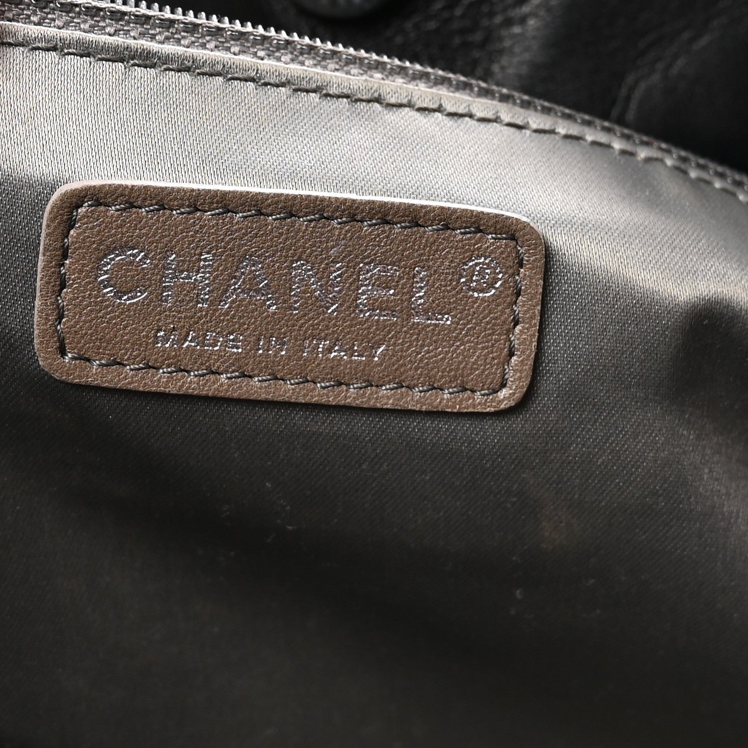 Chanel Lambskin CC Shoulder Bag Black 6 of 9