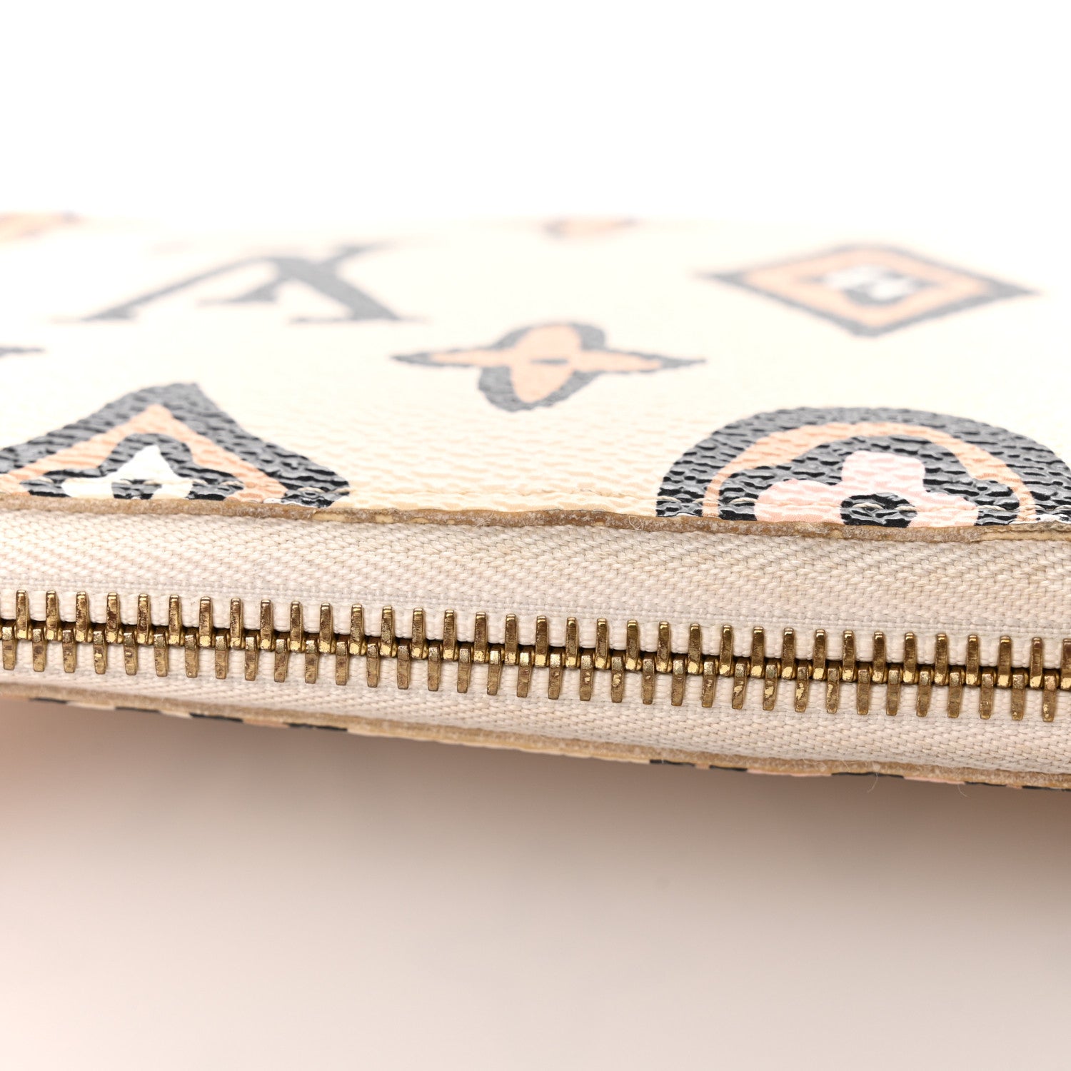 Louis Vuitton Monogram Giant Wild At Heart Zippy Wallet Creme 10 of 12