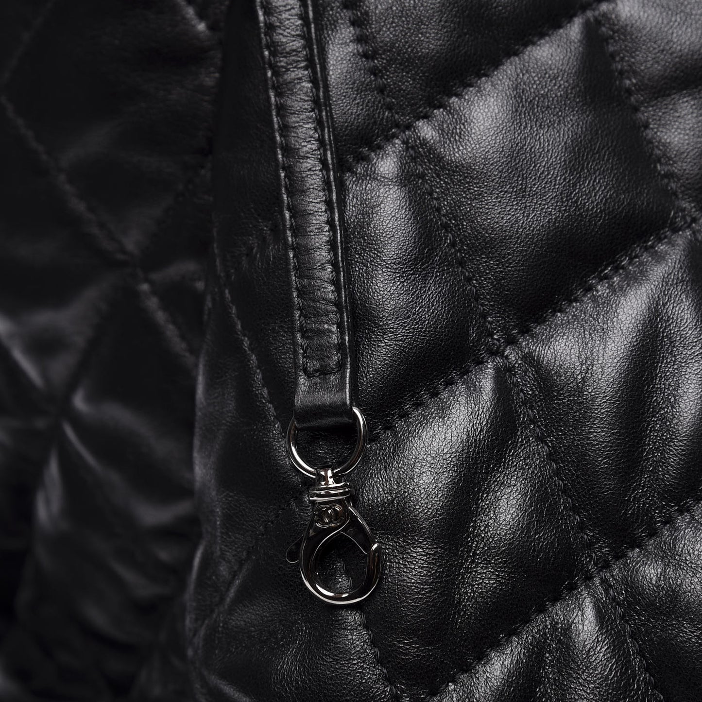 Lambskin Quilted Large Week End on Mars Tote Black