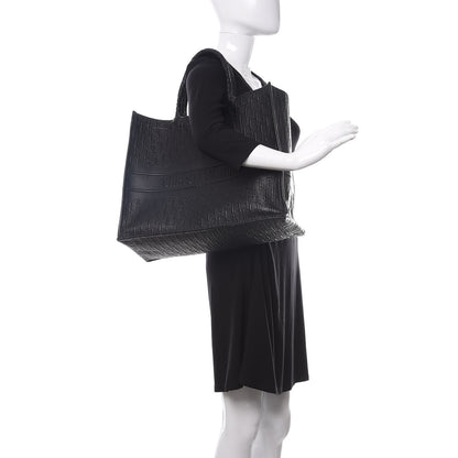 Christian Dior Oblique Calfskin Embossed Book Tote Black 2 of 10