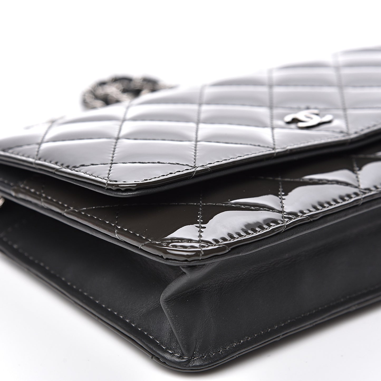 Patent Quilted Wallet On Chain WOC Black