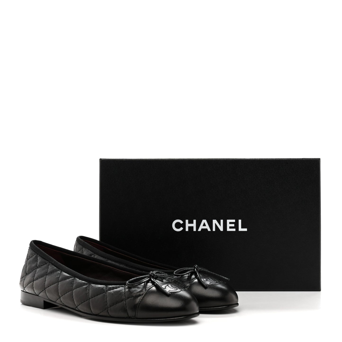 Aged Calfskin Quilted CC Cap Toe Ballerina Flats 37.5 Black