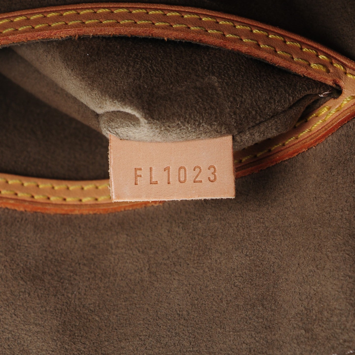 Monogram Multicolor Alma Black