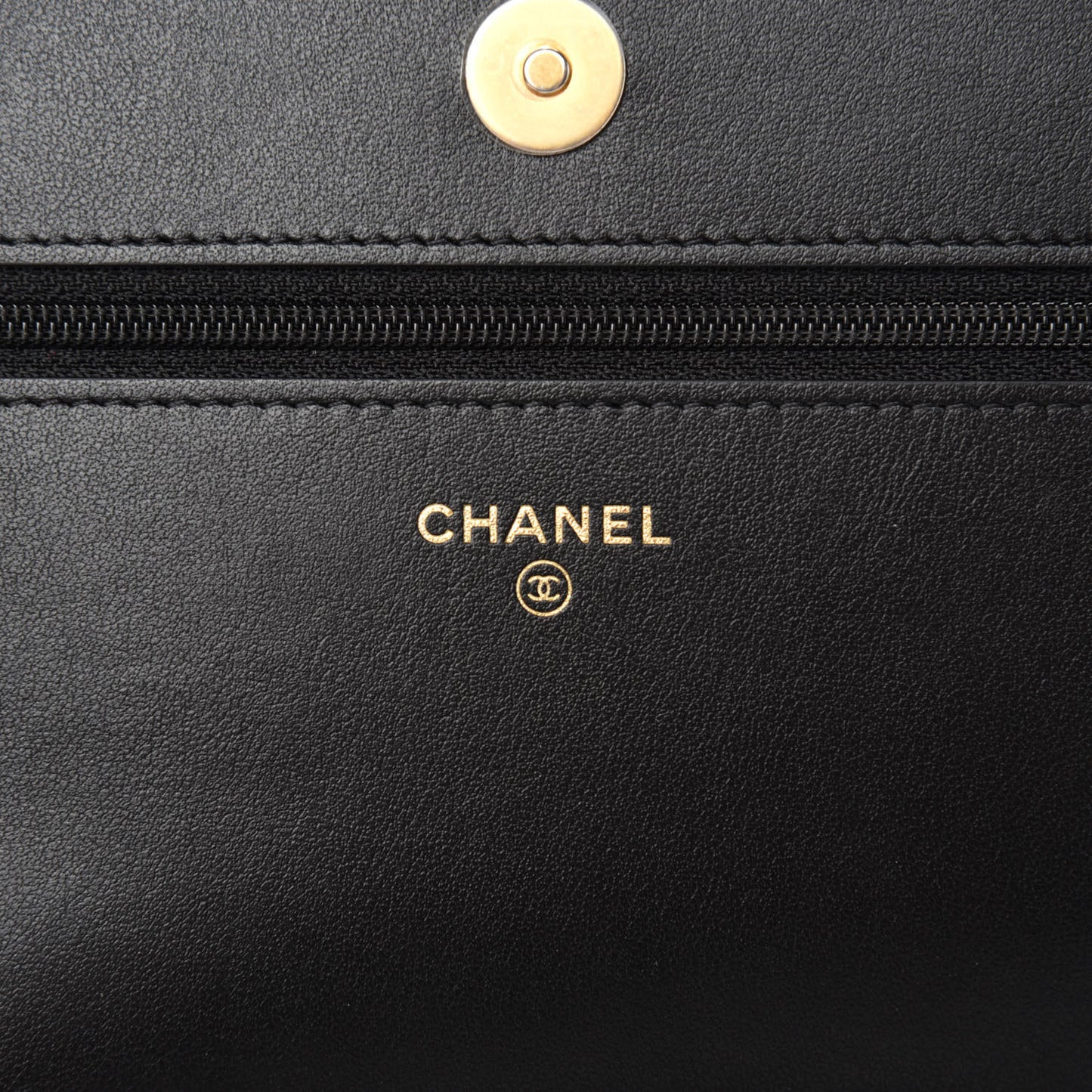 Caviar Quilted Boy Wallet On Chain WOC Black