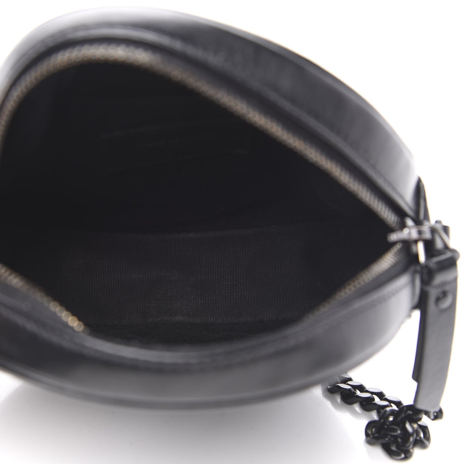 Saint Laurent Calfskin Matelasse Chevron Round Vinyle Camera Bag Black 5 of 10