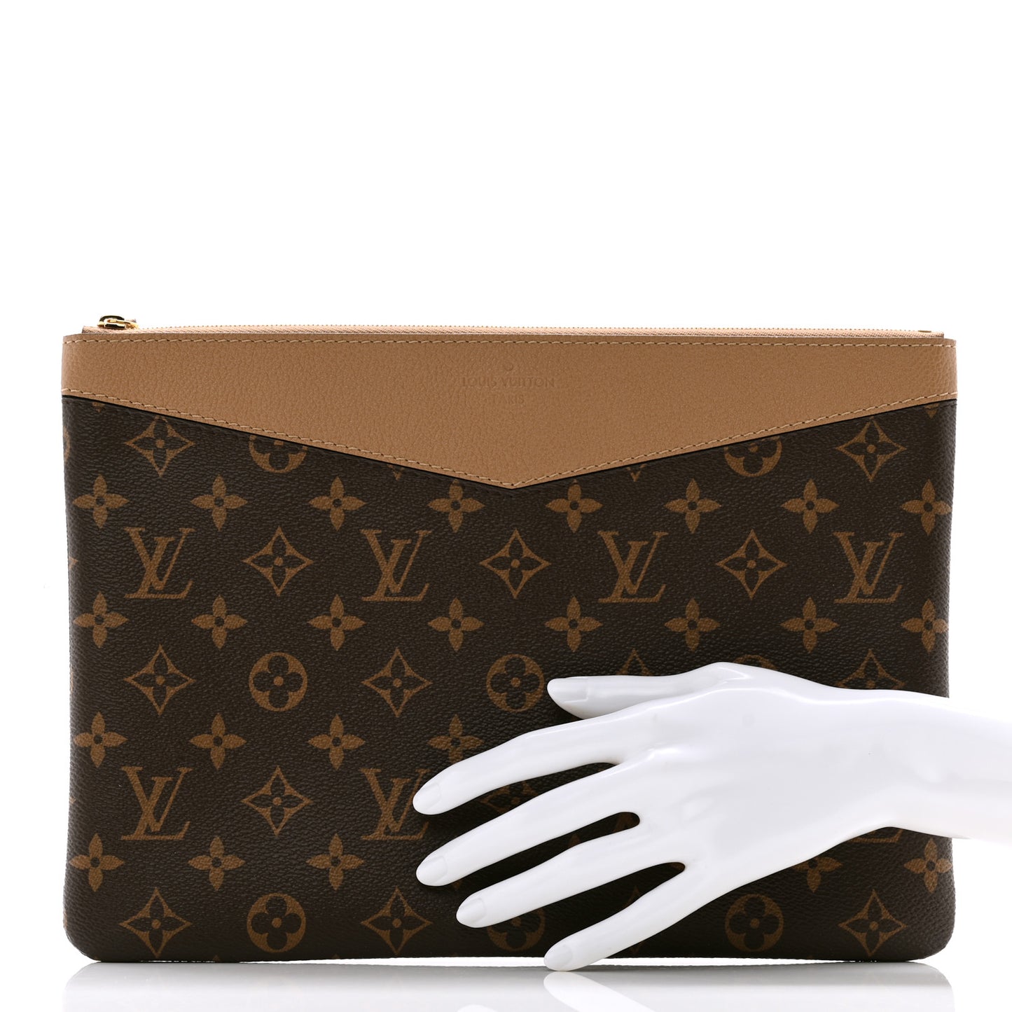 Monogram Daily Pouch Sesame