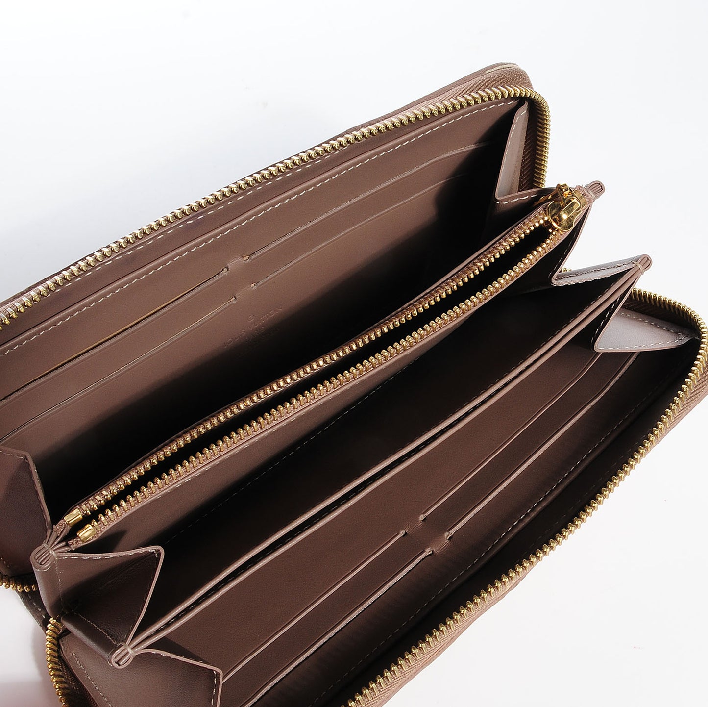 Vernis Zippy Wallet Beige Poudre