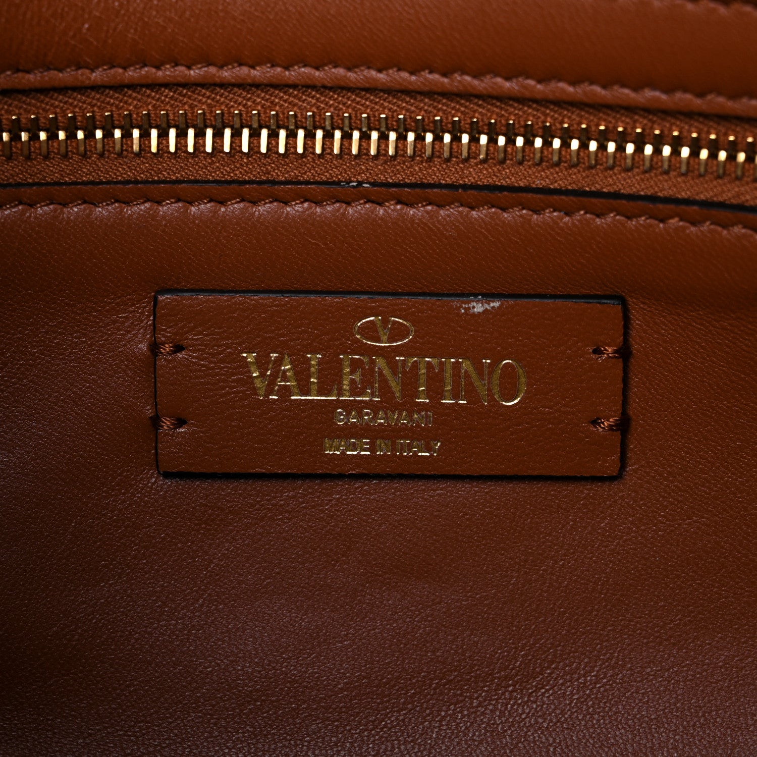 Valentino Garavani Denim Large Roman Stud Shoulder Bag Light Denim Selleria 6 of 11