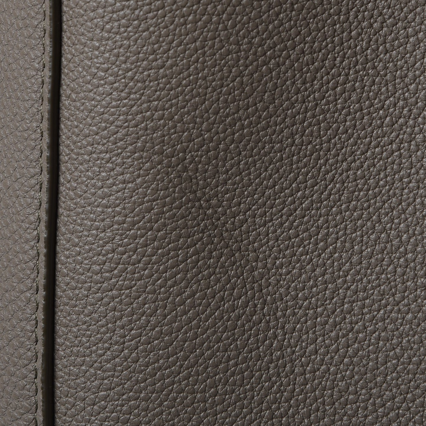 Soft Grained Calfskin Medium Cabas Phantom Taupe