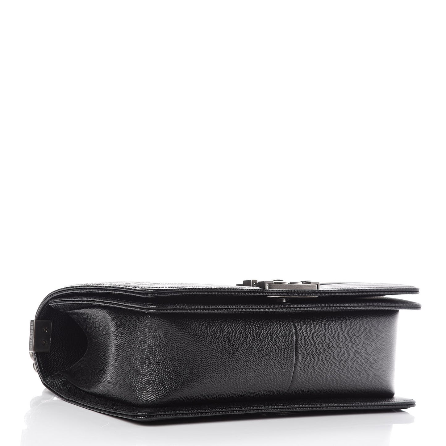 Caviar Quilted Medium Boy Flap Black