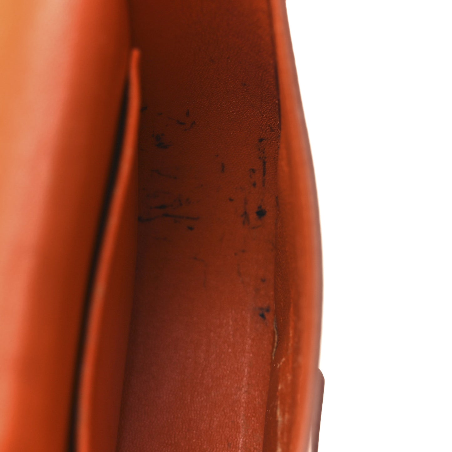 Grained Calfskin Small Trotteur Carnelian
