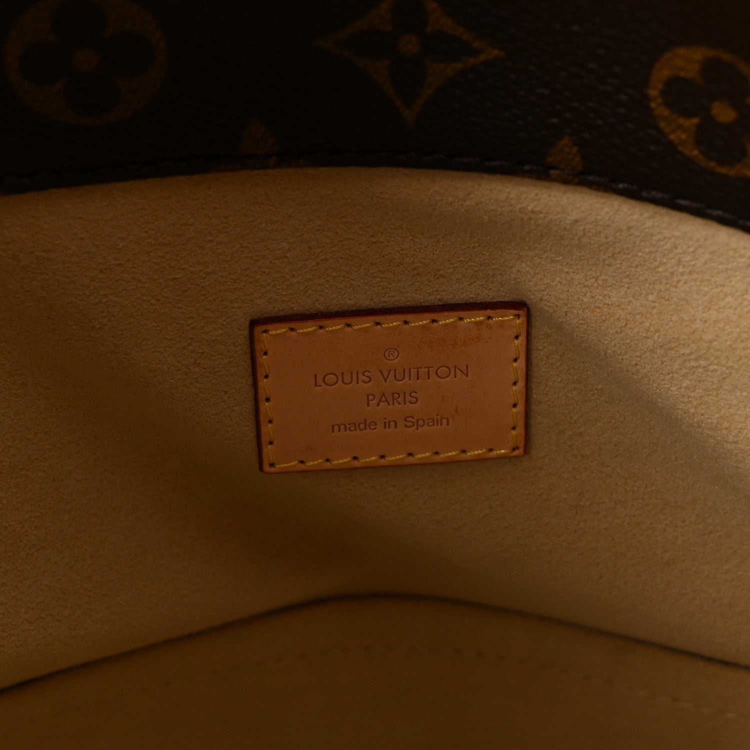 Louis Vuitton Monogram Artsy GM 6 of 9