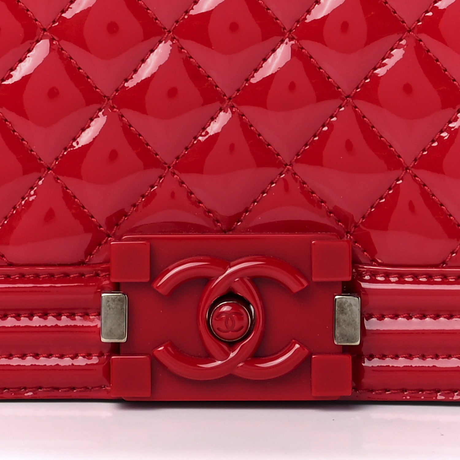Chanel Patent Calfskin Quilted Medium Plexiglass Boy Flap Red 8 of 11