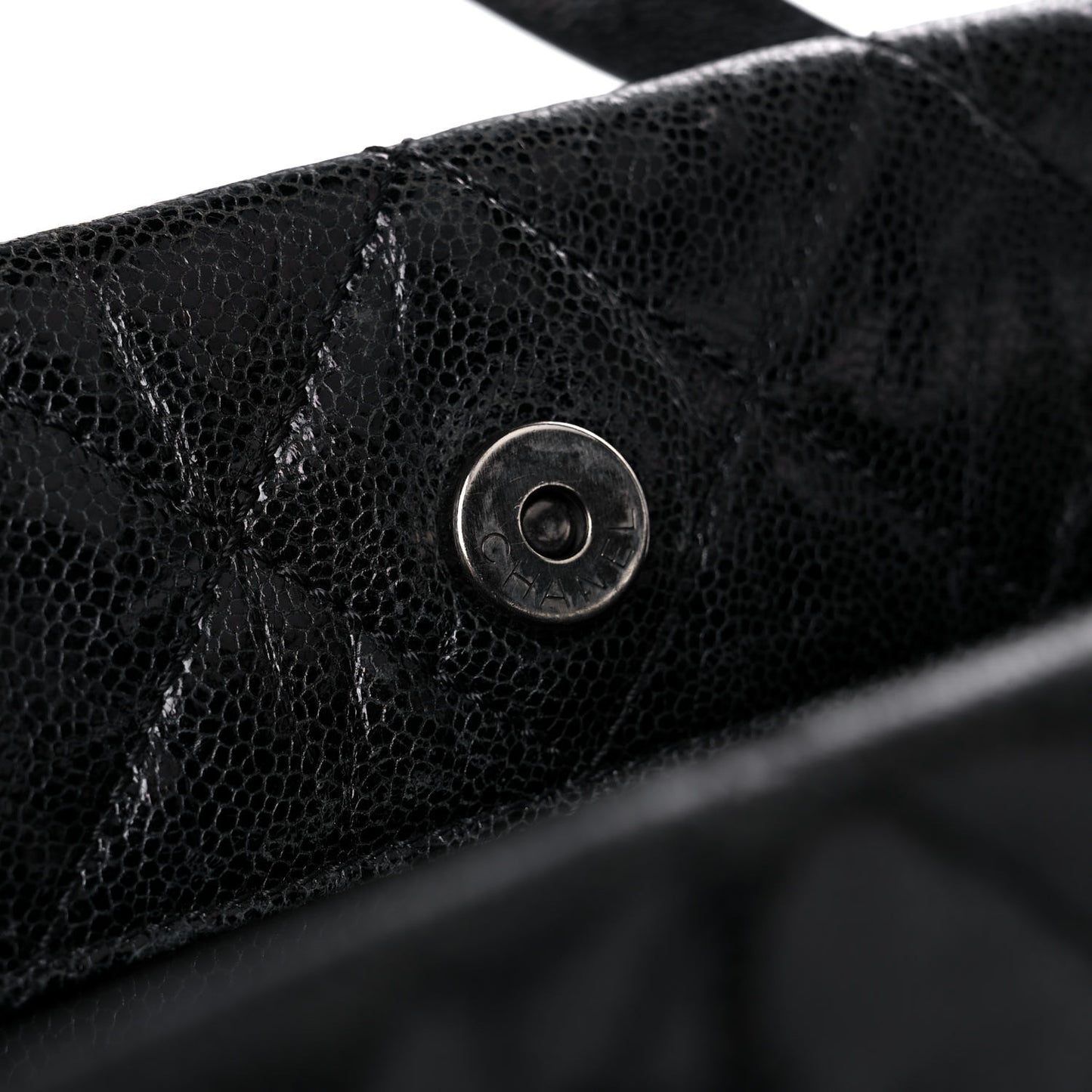 Crumpled Grained Calfskin Quilted CC Crave Tote Black
