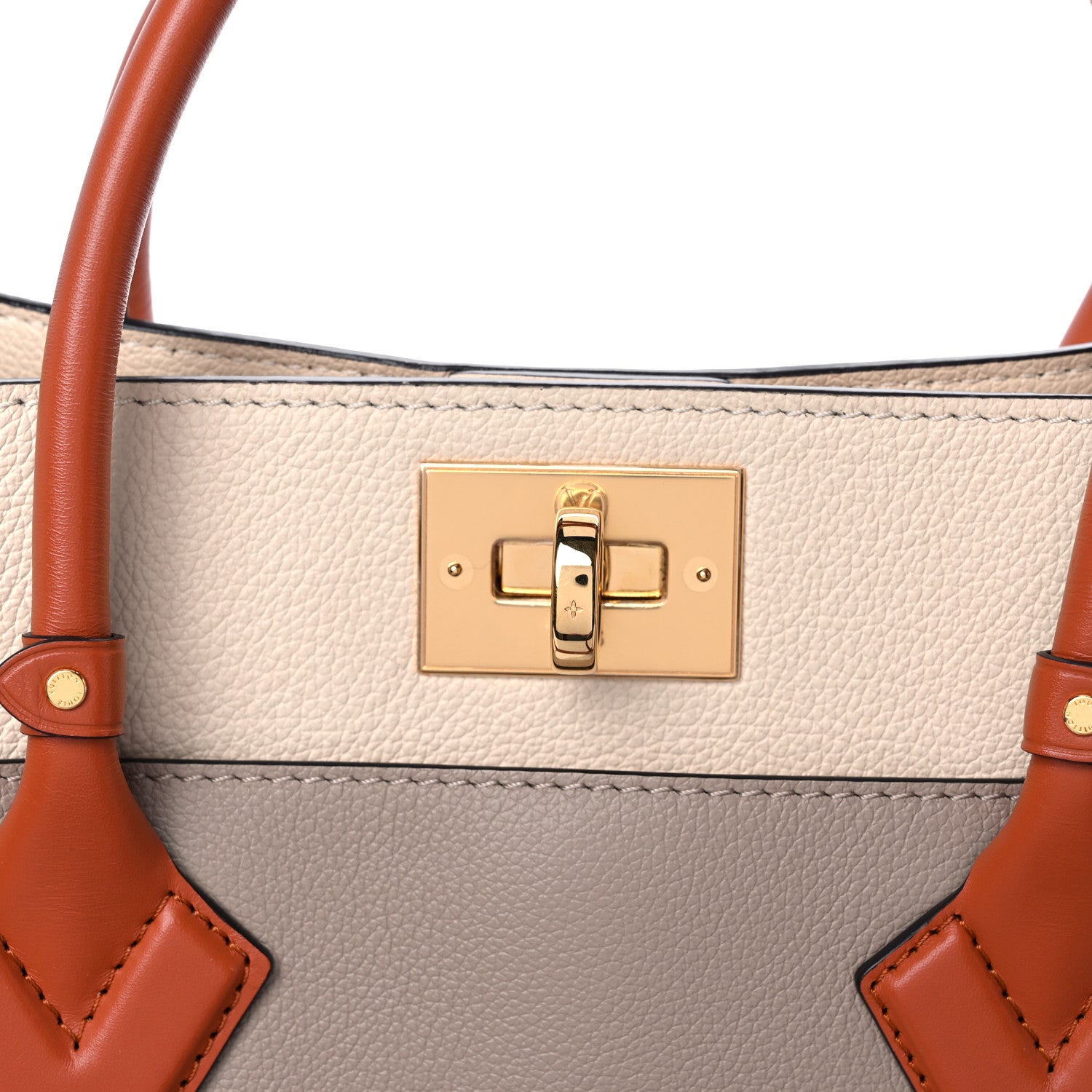 Louis Vuitton Calfskin Monogram Tufting On My Side Galet 13 of 13
