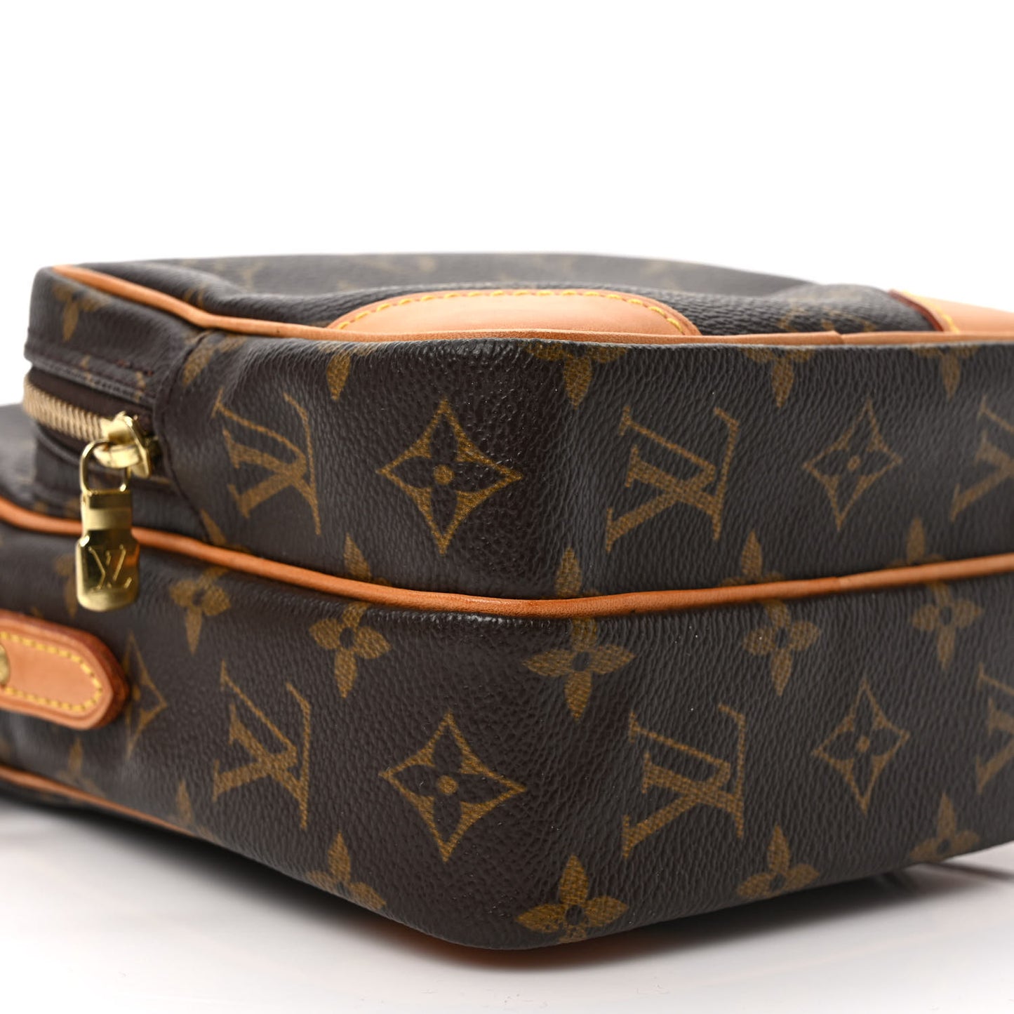 Monogram Amazone