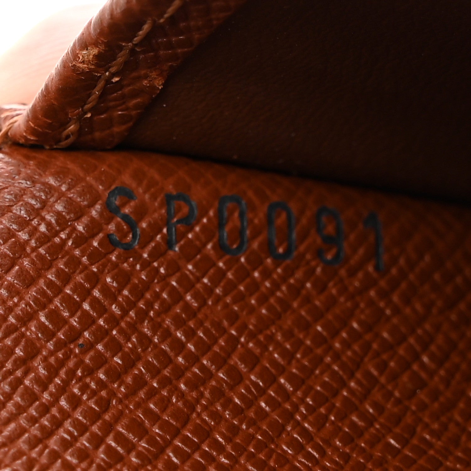 Louis Vuitton Monogram Small Ring Agenda Cover 7 of 8