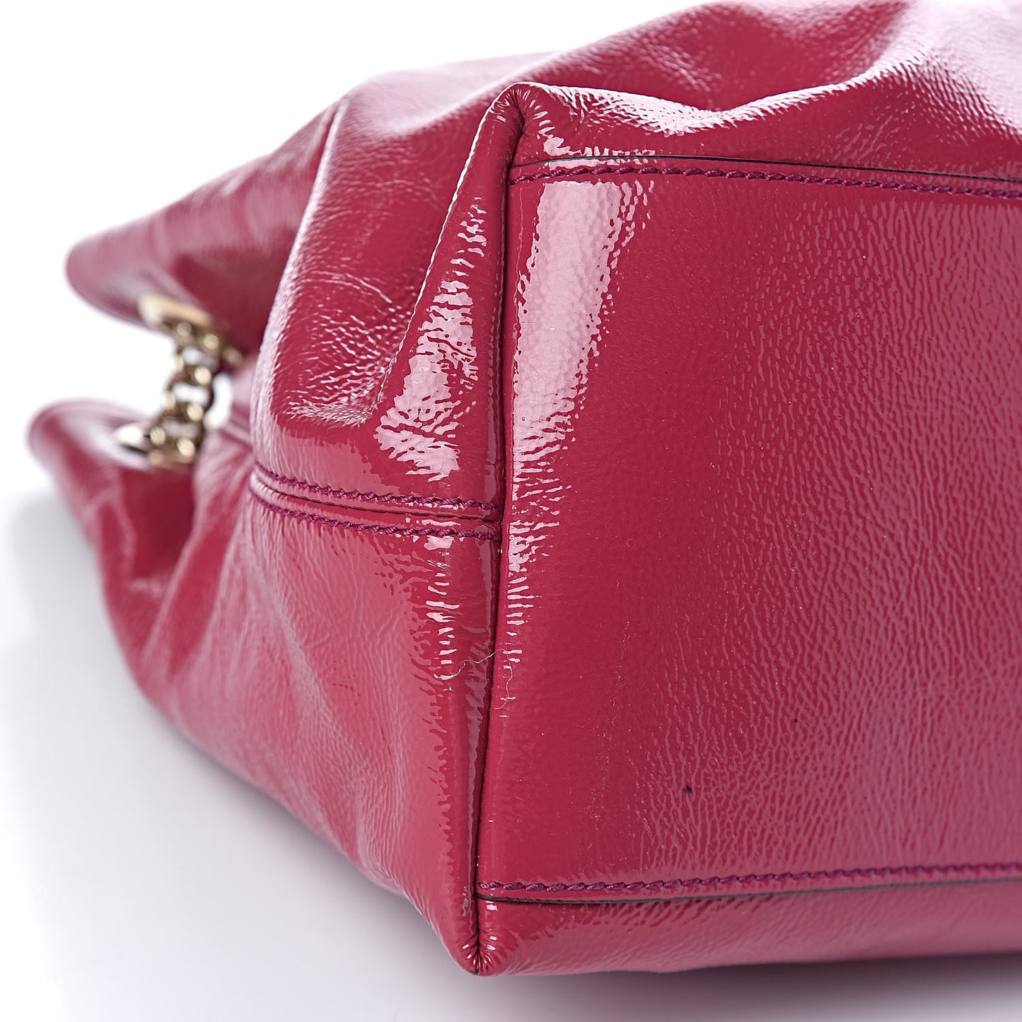Vernice Naplack Medium Soho Chain Shoulder Bag Bright Bouganville