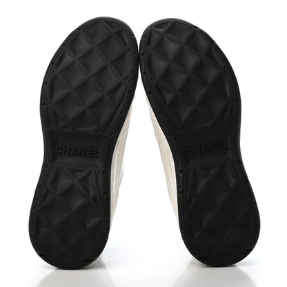 Chanel Velvet Calfskin Mixed Fibers CC Sneakers 38 Ivory Black 4 of 4