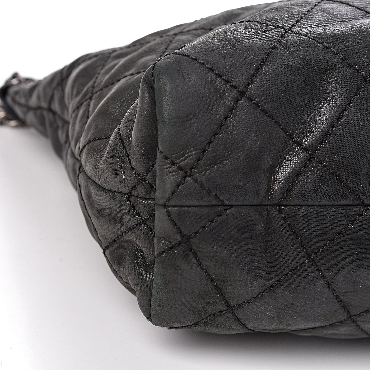 Chanel Iridescent Calfskin Coco Daily Hobo Black 17 of 18
