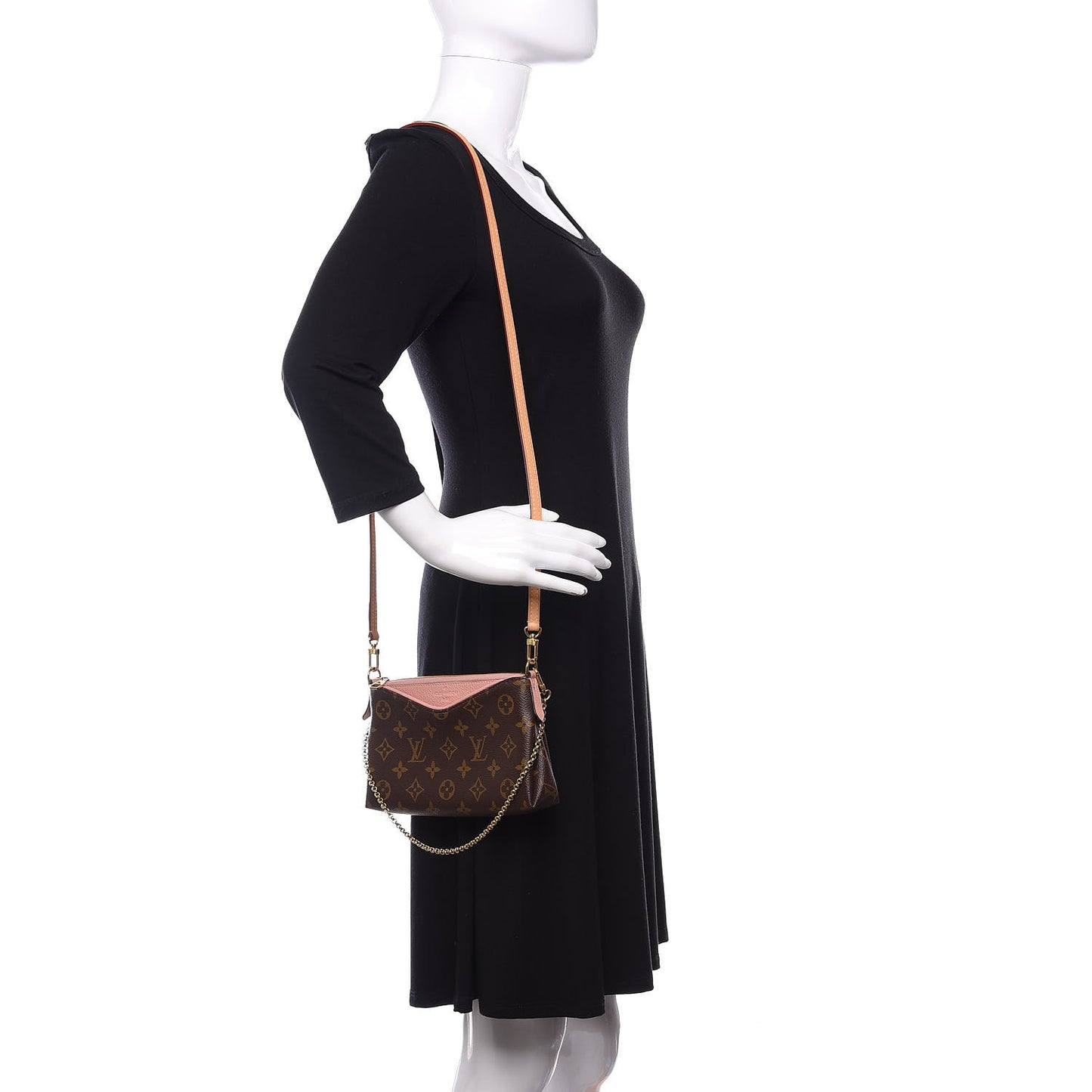 Monogram Pallas Clutch Rose Poudre