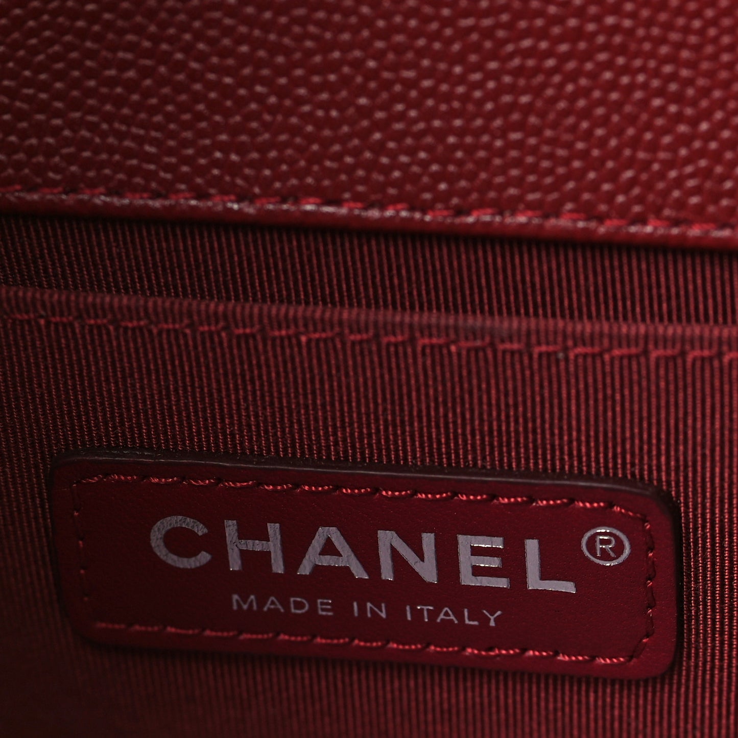 Caviar Chevron Quilted Medium Boy Flap Red