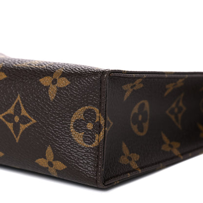 Louis Vuitton Monogram World Tour Toiletry Pouch 26 9 of 10