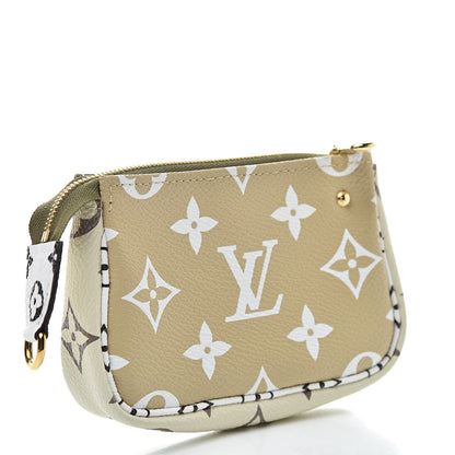 Louis Vuitton Monogram Giant Micro Pochette Accessories Kaki White 3 of 8