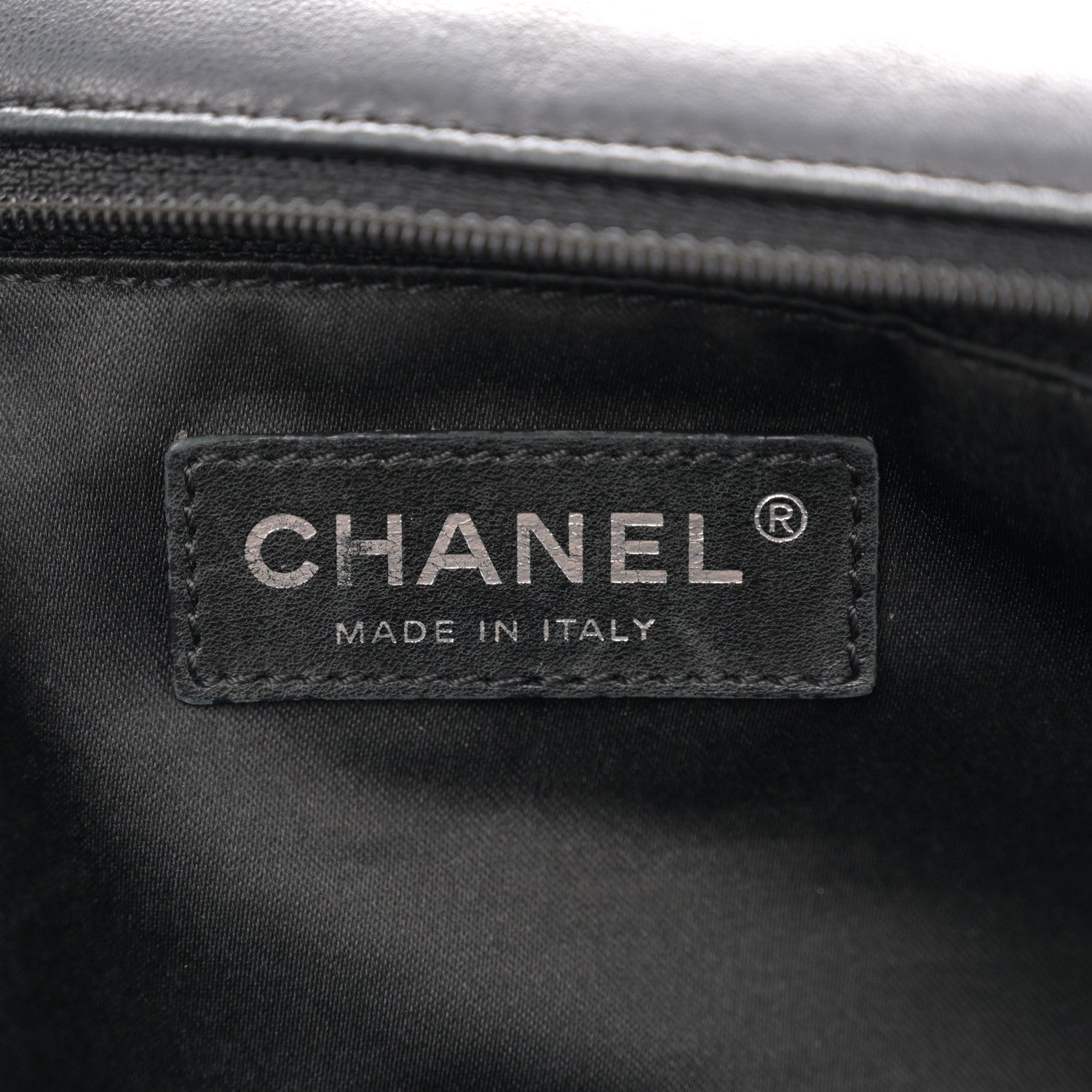 Chanel Lambskin Ultimate Stitch Maxi Flap Black 6 of 11
