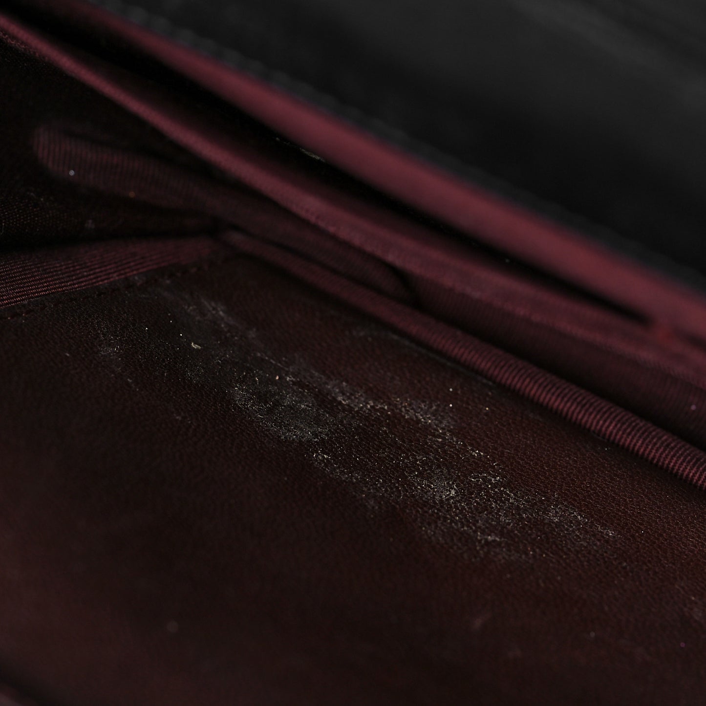 Lambskin Quilted Wallet On Chain WOC Black