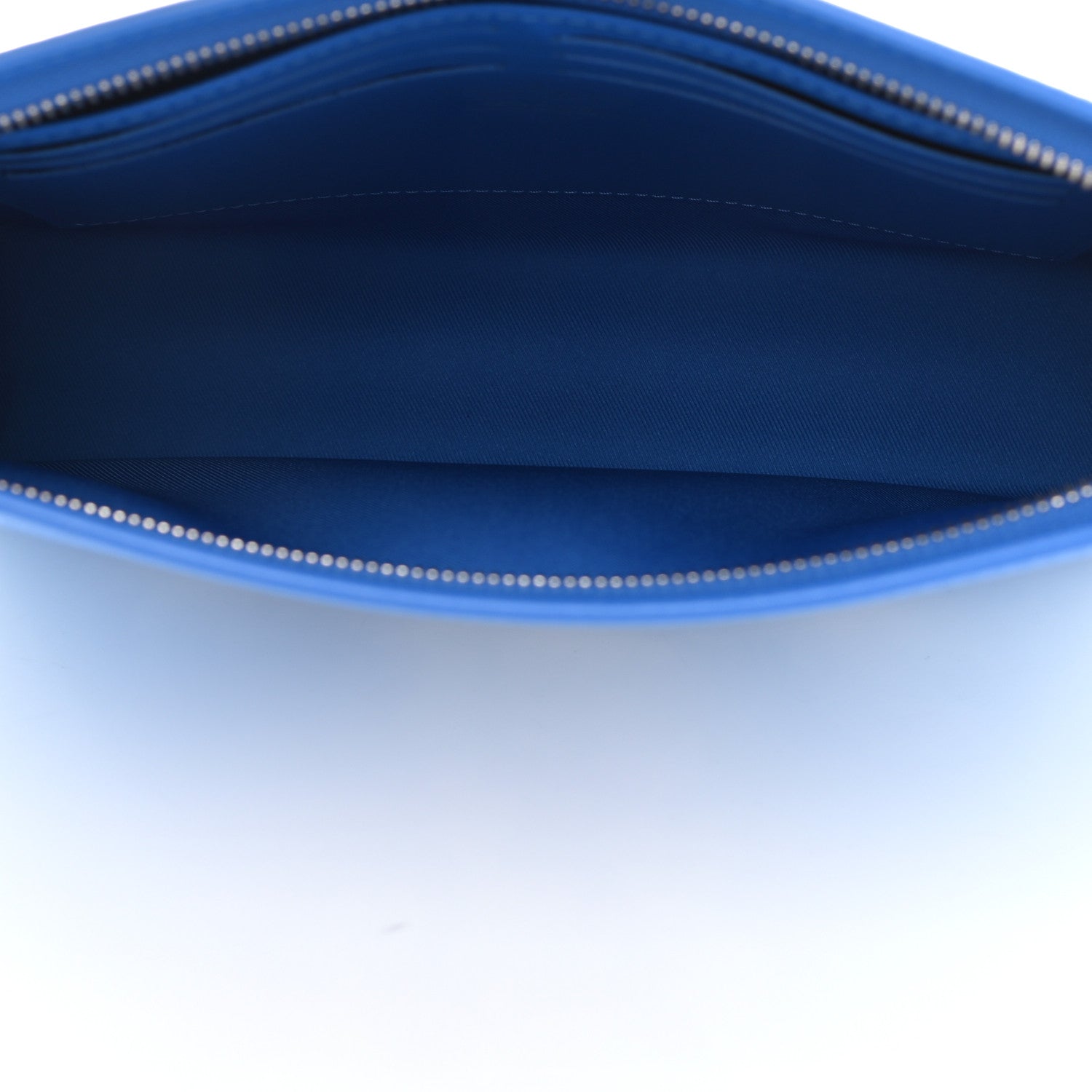 Louis Vuitton Monogram Clouds Pochette Voyage MM A4 Blue 5 of 8