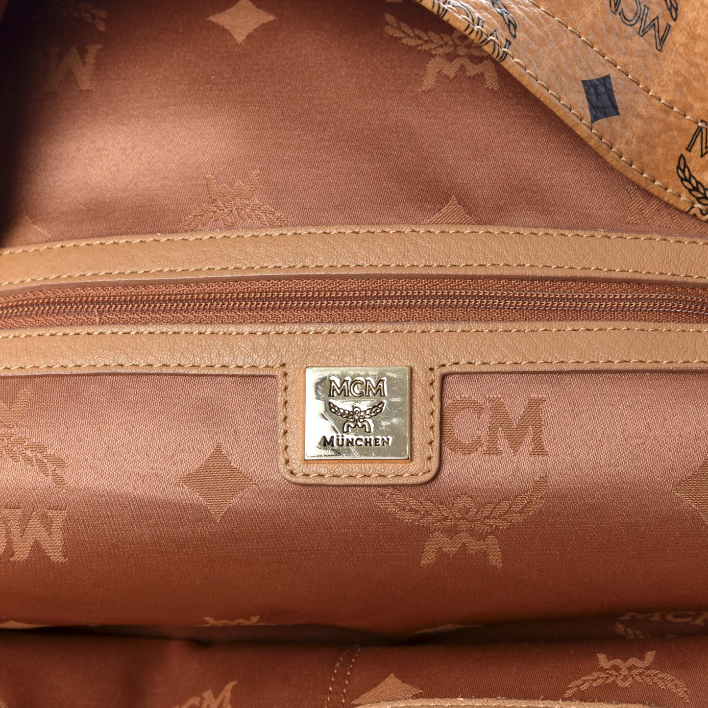 Visetos Medium Sprinkle Stud Stark Backpack Cognac