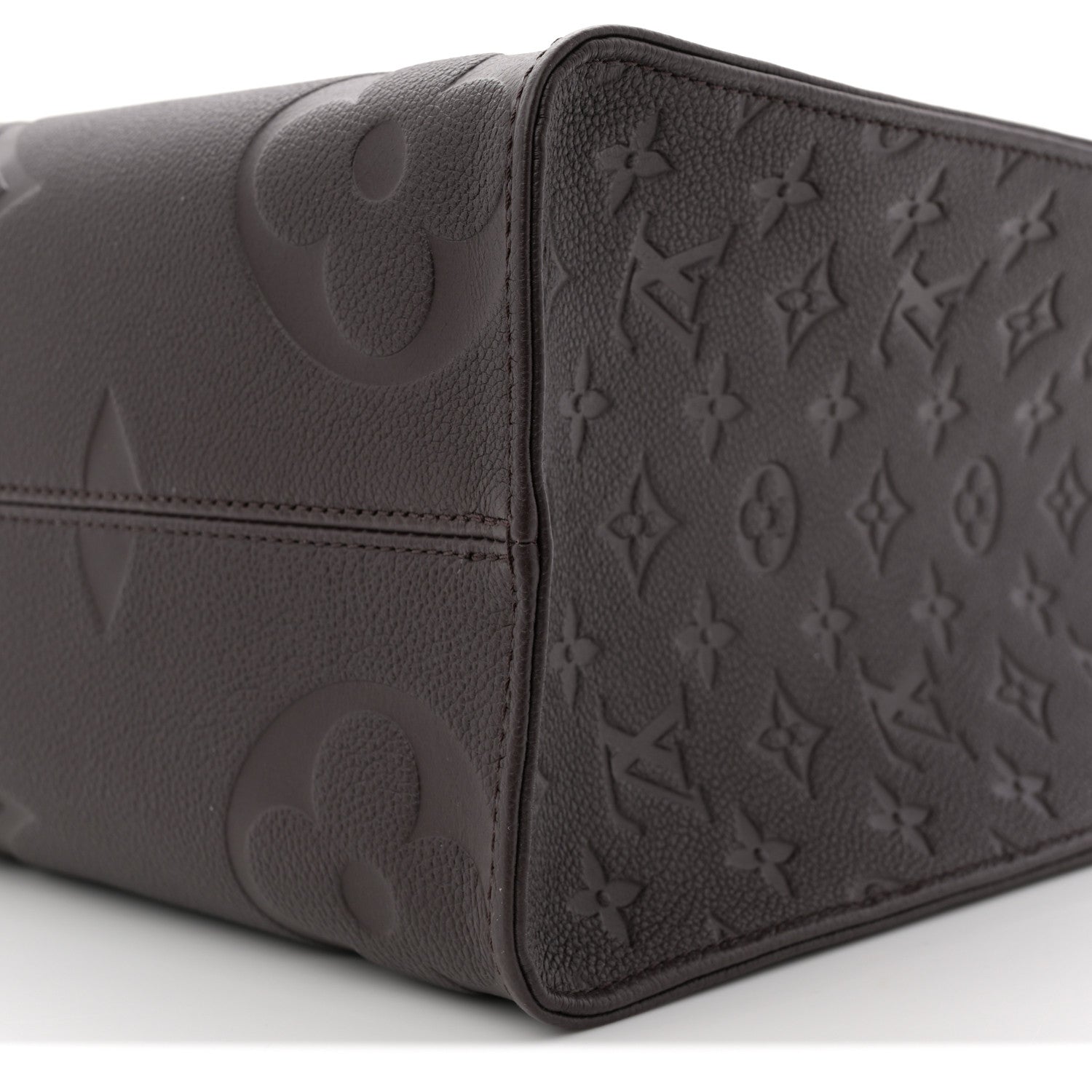 Louis Vuitton Empreinte Monogram Giant Onthego MM Chocolate 9 of 11