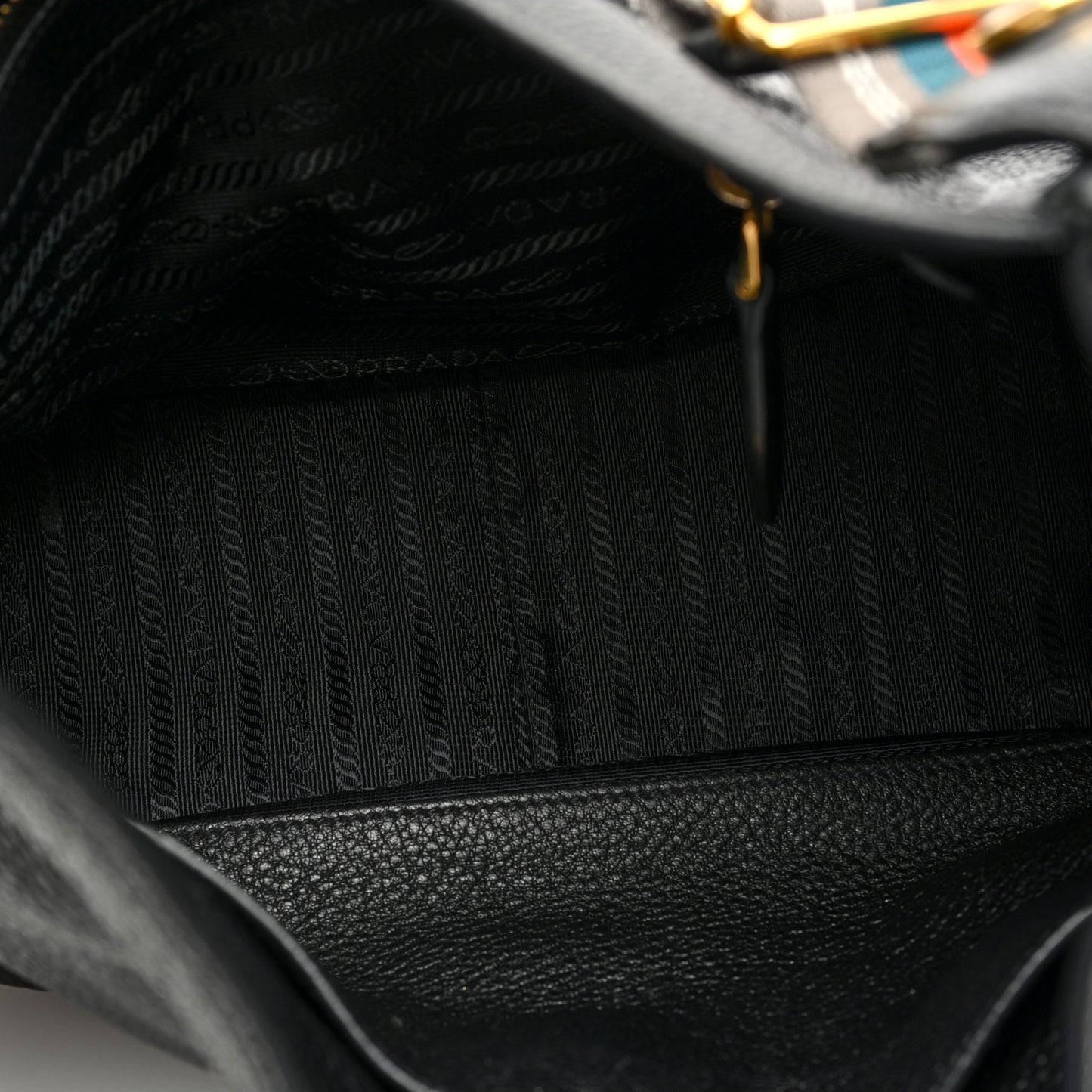 Vitello Daino Hobo Messenger Bag Black